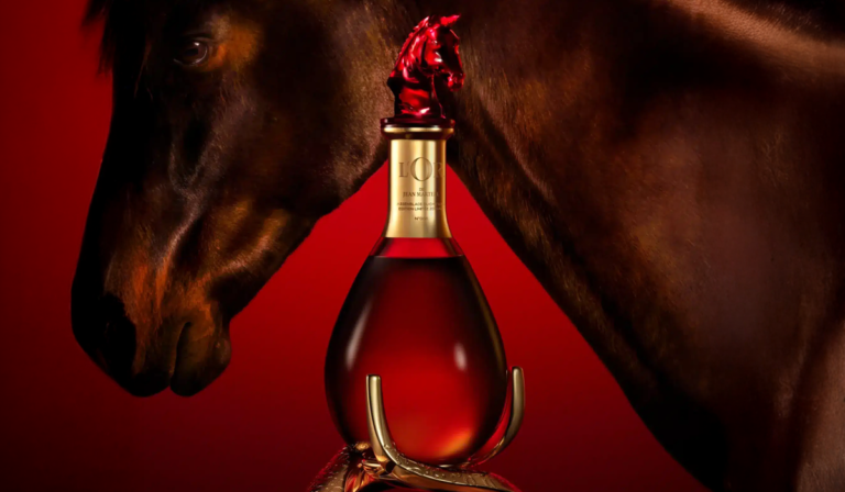 Martell celebra el Año del Caballo con dos ediciones