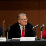 Comisión investiga abusos migratorios      Audiencias en Chicago