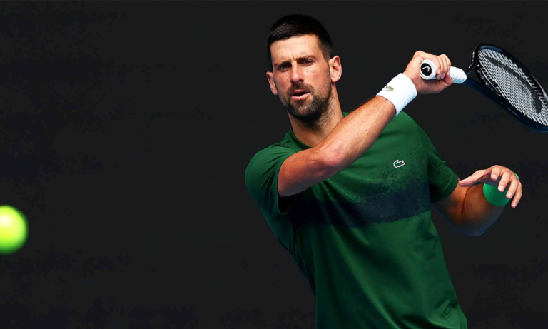 Djokovic y Sinner avanzan                                         Firme paso en Melbourne