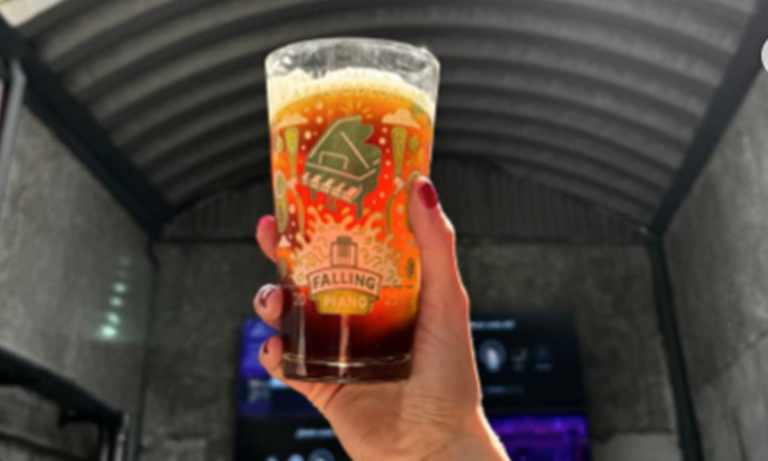 Falling Piano Bodega abre un nuevo punto de encuentro cervecero
