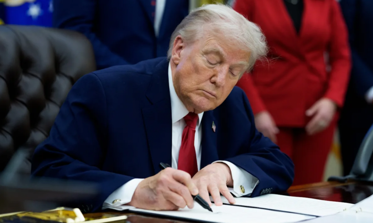 Aranceles por petróleo a Cuba                                 Ordena gobierno estadounidense