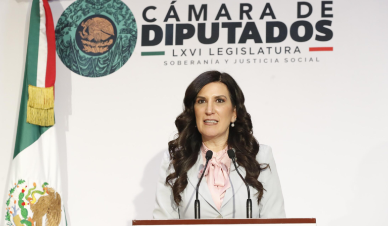 López Rabadán define lealtad                           Defender democracia y salud pública nacional