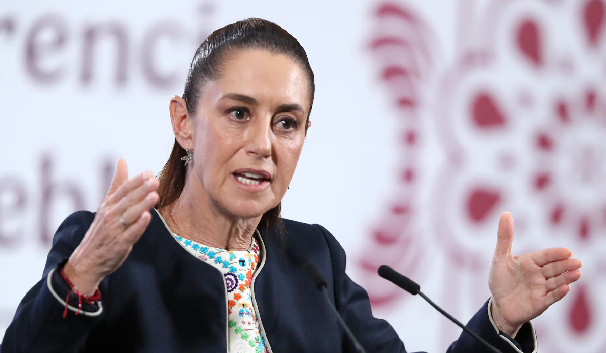 Sheinbaum cuestiona salida de Arriaga  Presidenta defiende legado y ofrece continuidad