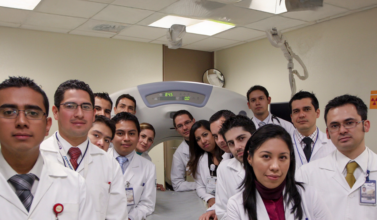 IMSS impulsa formación médica                          Otorgan 71 mil becas para especialidades