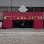 INE ordena retirar espot                                     Detecta información falsa en mensaje de MC