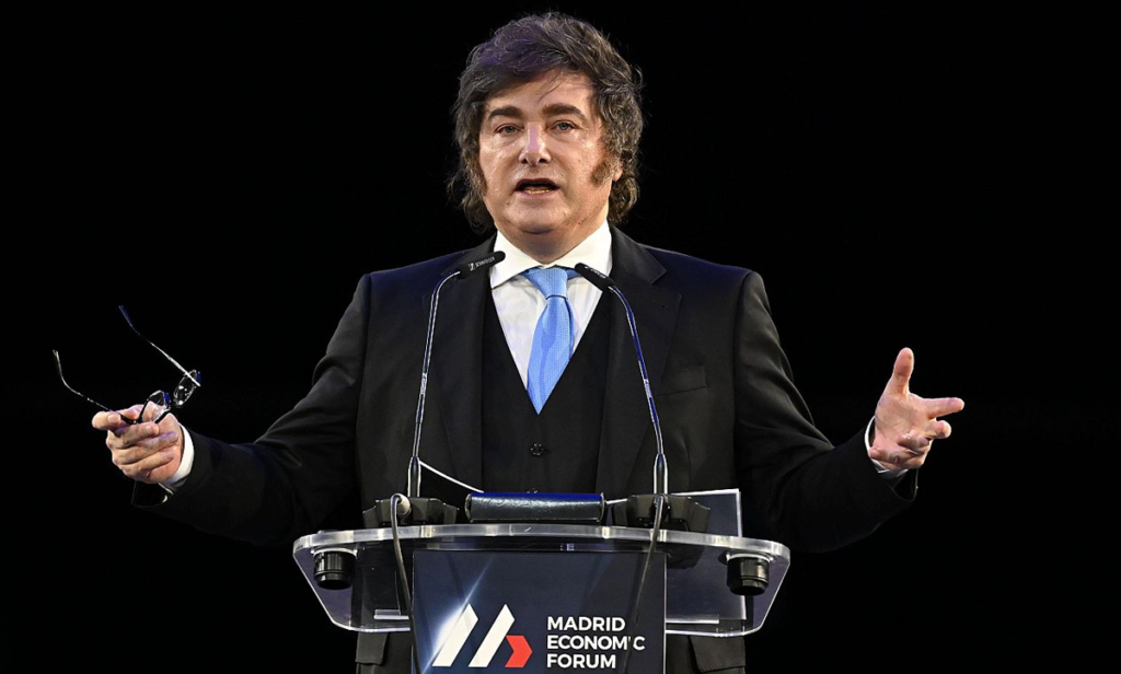 Milei arremete contra Sánchez Choque político en España