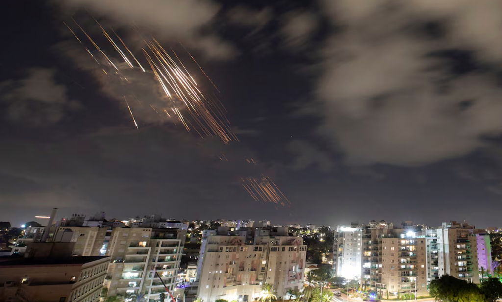 Irán lanza misiles estratégicos Ataques contra Israel