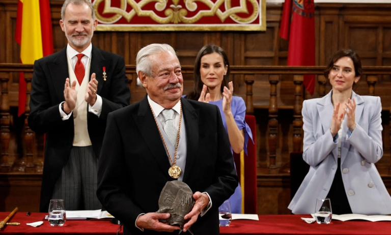 Gonzalo Celorio recibe Premio Cervantes
