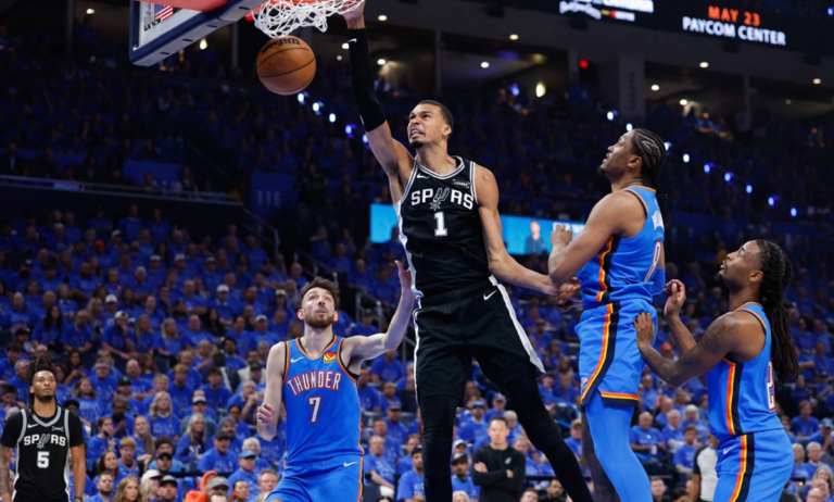 Wembanyama castiga al ThunderSpurs toman ventaja