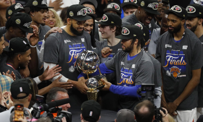 Knicks vuelven por título Sueñan con anillo