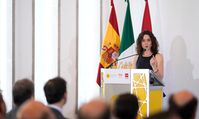 Ayuso politiza su gira mexicana con discurso sobre hispanidad