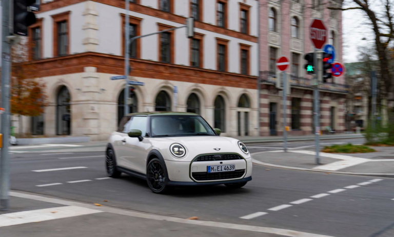 MINI lanza edición Paul Smith en México