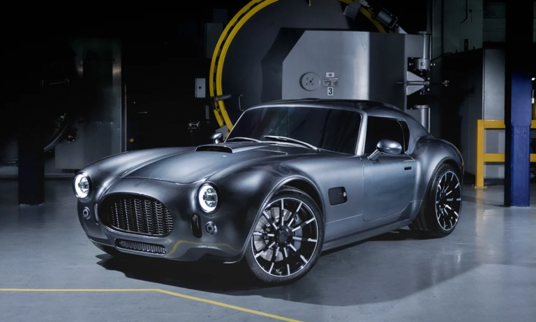 AC Cars estrena primer gran turismo Cobra