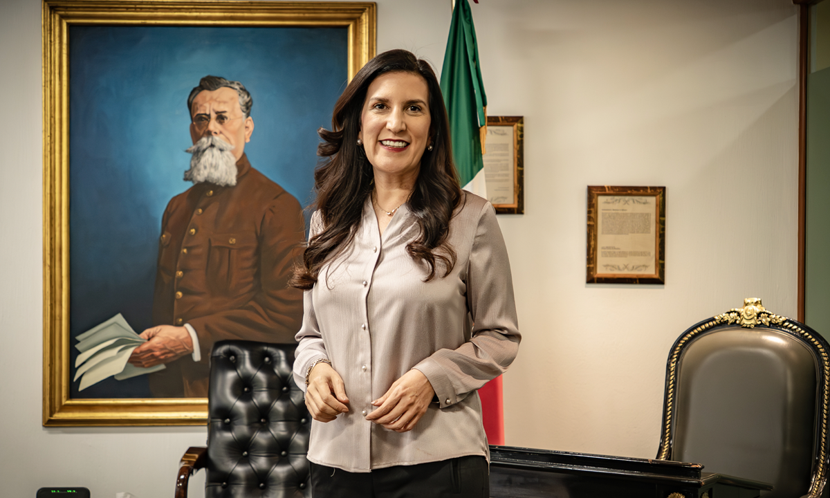 Rabadán exige respeto migrante Pide proteger derechos de mexicanos