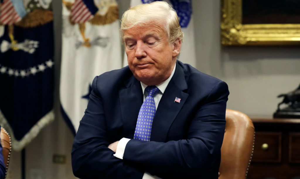 Trump concede seis indultos Critica gestión Biden