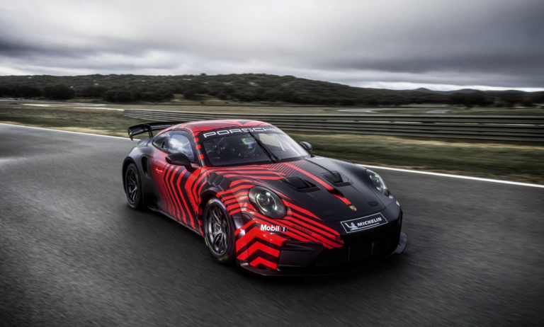 Porsche presenta nuevo 911 GT4 R