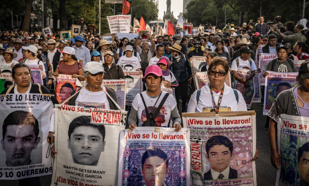 CNDH enfrenta críticas por actuación en caso Ayotzinapa