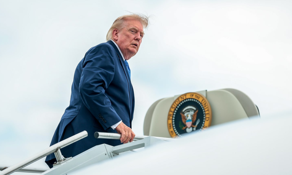 FAA investiga incidente aéreo Marine One involucrado