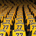Lakers cambian de propietarios Venta supera 12 mil millones