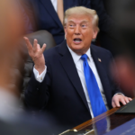 Jueza frena a Trump bloquea restricciones a ciudadanía